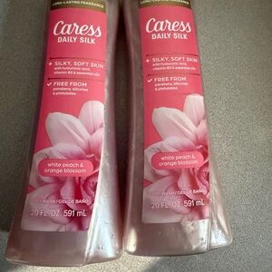 Caress Daily Silk Body Wash - Pink & White